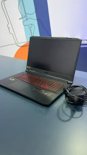 Notebook Acer Nitro 5 / 8GB RAM / 512 SSD / GTX 1650 / I77 11ª GERAÇÃO / R$ 3.400,00