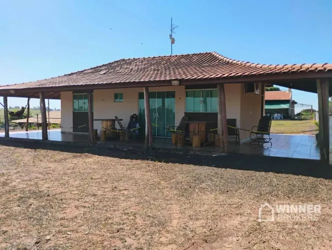 Sítio com 3 dormitórios à venda, 30750 m² por R$ 1.400.000,00 - Pq Industrial III - Santa