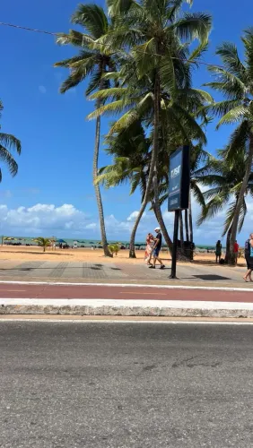 Apartamento com 2 Quartos a 50m da Praia de Cabo Branco - Locação Anual