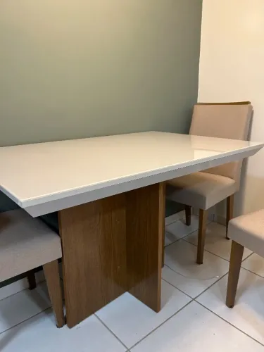 Conjunto mesa com vidro + 4 cadeiras