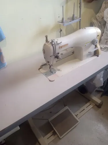 Máquina Reta industrial Singer