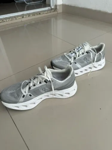 on running tenis cloudeclipse cloudtec cinza