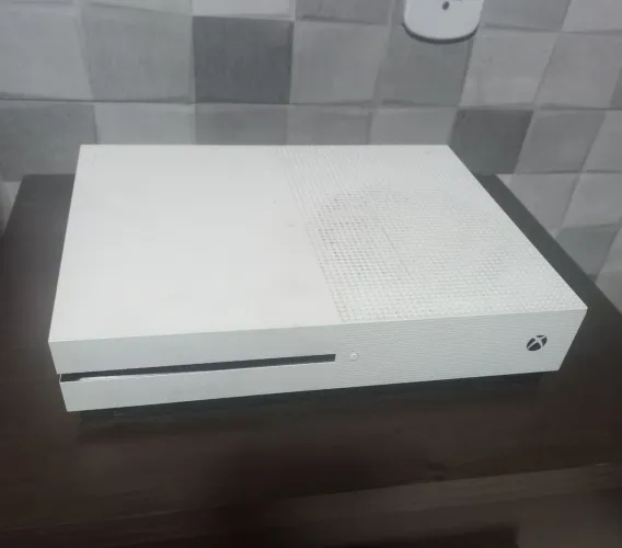 Xbox one Slim ( leia descrição)