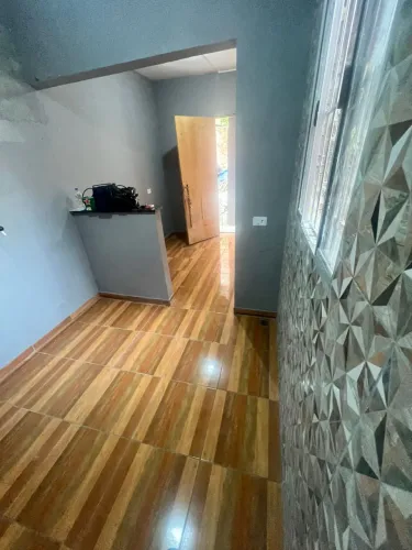 CASA EM VIELA, 2 CÔMODOS JD.PAULISTANO.