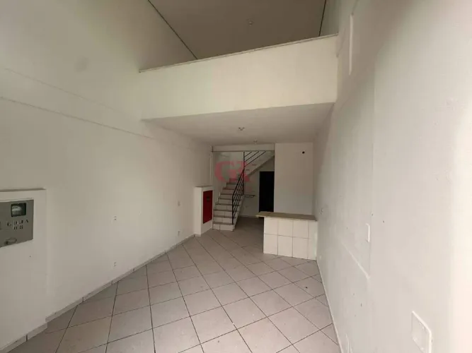 Loja em excelente localização para alugar no Buritis!