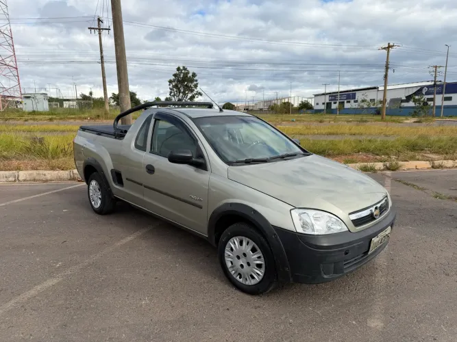 Chevrolet Montana 1.4 8V Conquest Econoflex 2P 2010