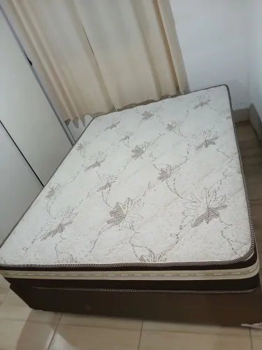 Vendo colchão + base casal prorelax semi novo