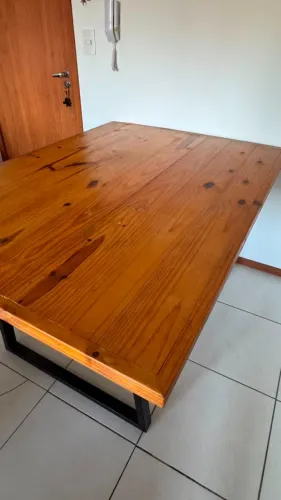 Mesa Madeira estilo industrial
