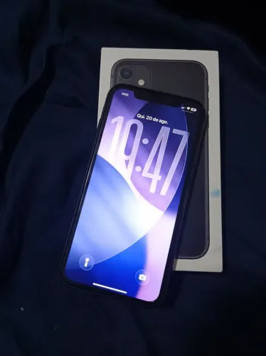 iPhone 11