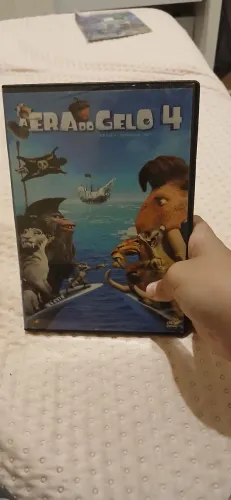 Vendo DVD era do gelo paralelo 