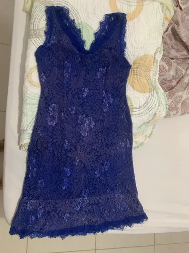 Vestido de renda azul