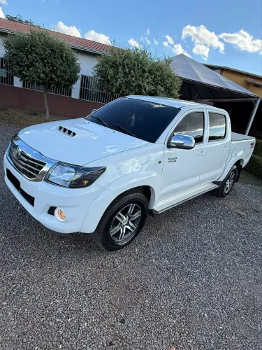 Toyota Hilux CD SRV D4-d 4X4 3.0 TDI Diesel AUT 2015