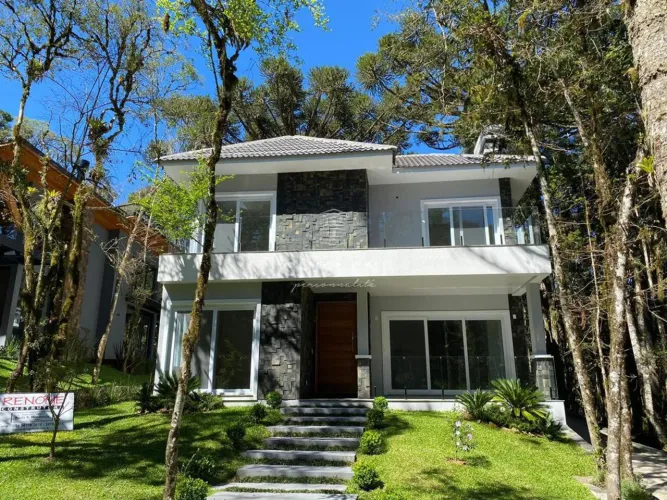 LINDA CASA NO CONDOMÍNIO PINHEIRO GROSSO
