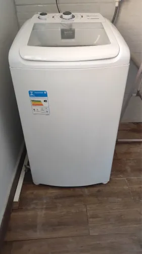 Máquina de lavar Semi nova