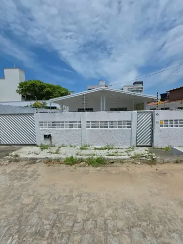 Casa para locação no Bairro de Areia Dourada Cabedelo/Paraíba.