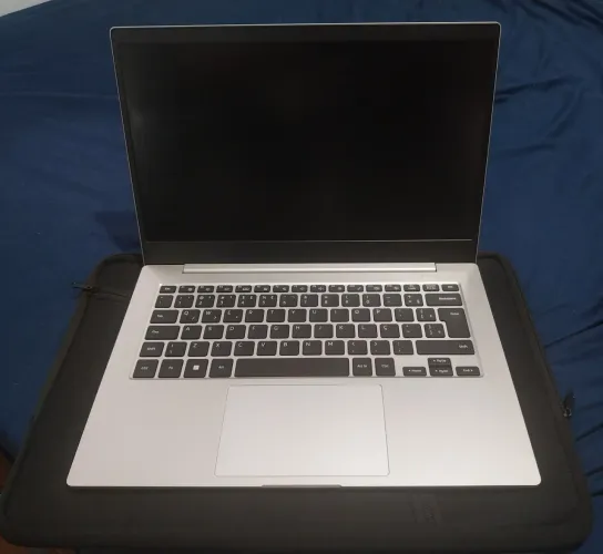 Notebook Samsung perfeito estado pouco tempo de uso!