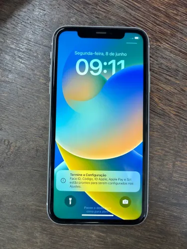 iPhone 11 - Usado