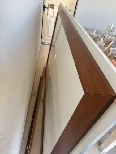 Vendo painel de Tv ótimo madeira maciça