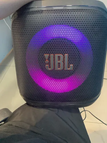 Vendo JBL PartyBox Encore Essential.