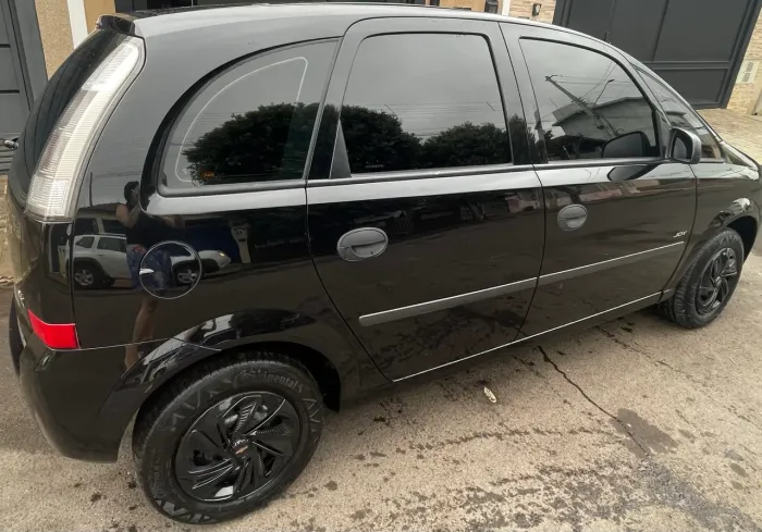 Chevrolet Meriva JOY 1.4 MPFI 8V Econoflex 5P 2011