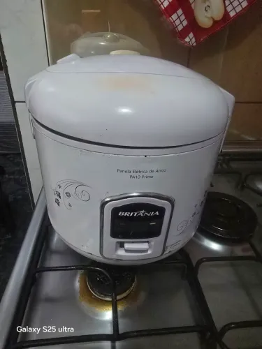 (LEIA O ANÚNCIO) PANELA DE FAZER ARROZ ELÉTRICA