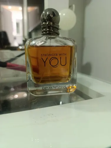 Perfume Armani stronger with you
