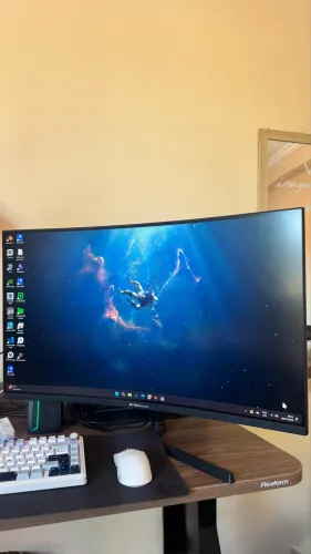 Monitor 32 pol Philco Gaming Curvo