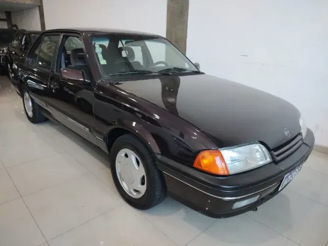 Chevrolet Monza Classic SE 2.0 /mpfi E EFI 2P E 4P 1992