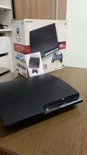 PS3 em ótimo estado/ PlayStation com 15 jogos inclusos