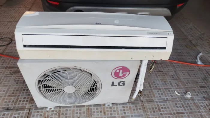 Vendo central de ar 12 mil BTUs.