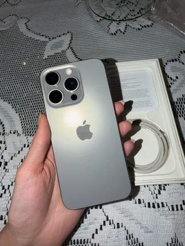 iPhone 15 Pro 128GB Titânio - Excelente