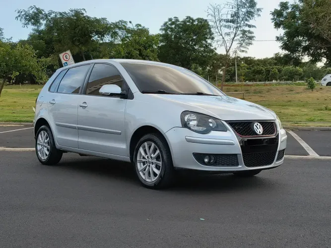 Volkswagen Polo 1.6 Mi/s.ouro 1.6 MI Tot.flex 8V 5P 2011