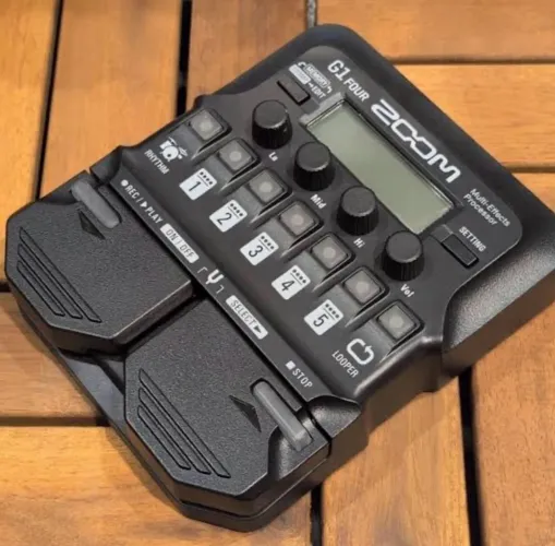 PEDAL GUITARRA ZOOM G1 FOUR