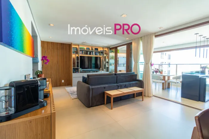 Locação Maravilhoso Apartamento no Campo Belo - Todo mobiliado com 2 Suítes, 110 m².