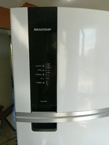 Geladeira Brastemp frost free 462 litros . Semi nova