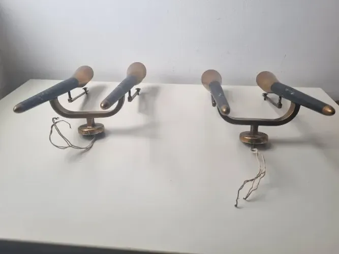 Par de Arandelas Vintage em Metal com Acabamento Dourado e Preto