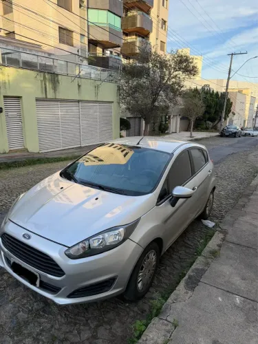 Ford Fiesta 1.5 16V Flex Mec. 5P 2015