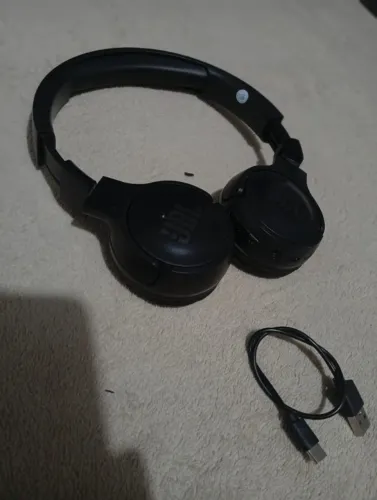 Vendo fone de ouvido bluetooth com microfone tune 510 (bt) - JBL