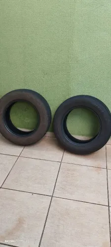 Vende-se esses dois pneus tamanho 195/65/aro15 usado mais está em bom estado.