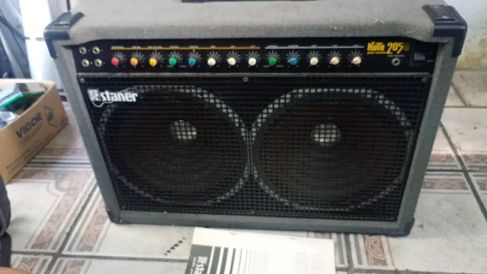 Caixa staner para estrumentos musicais 