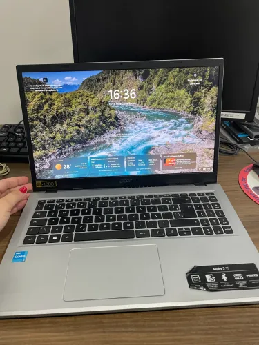Notebook Acer I3