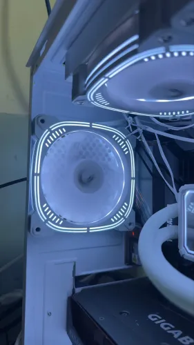 Kit 6 Fans Rise Mode Aura White Com controlador Usadas 100$