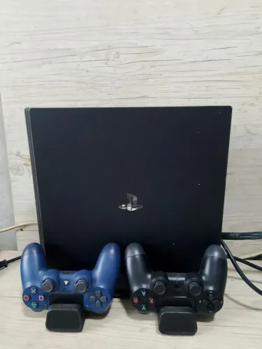 Ps4 pro 1T para vender hoje