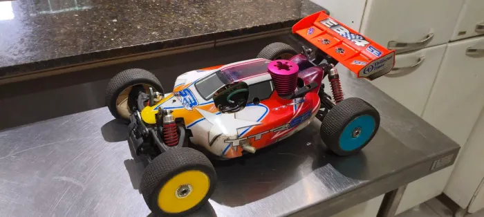 Automodelo Thunder Tiger 