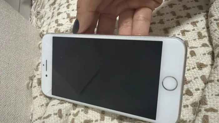 iPhone 8