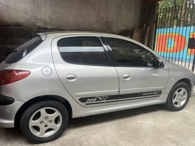 Peugeot 206 Techno/ Feline 1.6/ 1.6 Flex 16V 5P 2004