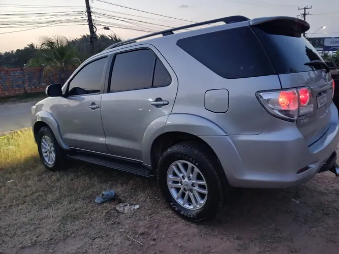 Toyota Hilux SW4 SR 4X2 2.7/ 2.7 Flex 16V Aut. 2015