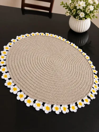 Centro de mesa em croche feito com o fio Barroco