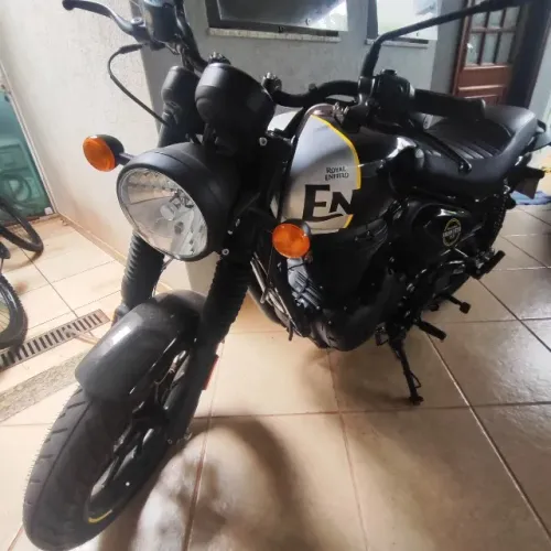 Vendo moto Royal enfield 350c