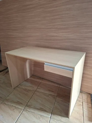 Mesa de estudo na PROMOÇÃO 